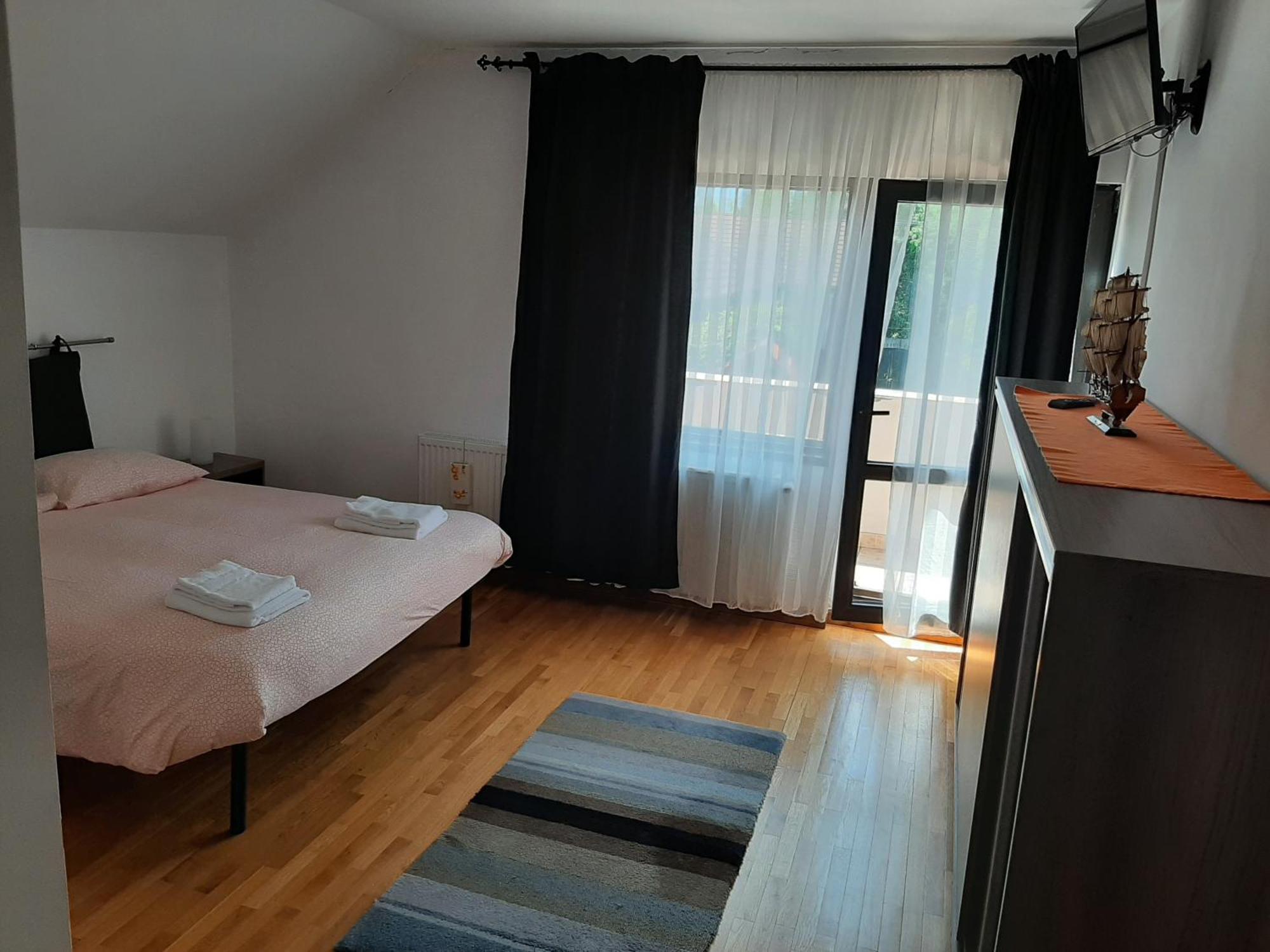 Pensiunea Simona Sîmbăta de Sus Kamer foto